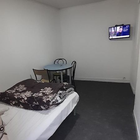 Hotel Des Andelys Paris Luaran gambar